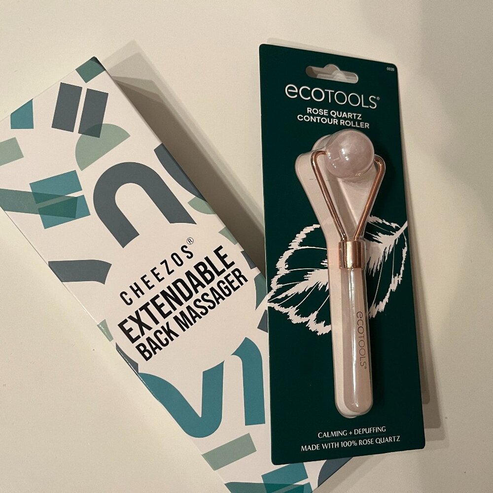 Self-Care!  Rose Quartz‎ Facial Roller and Extendable Back Massager (NEW) (h/x)